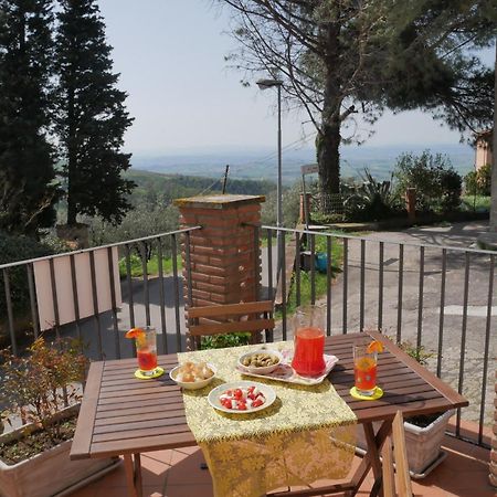 Bed and Breakfast Antica Bottega Di Vinci Exterior foto