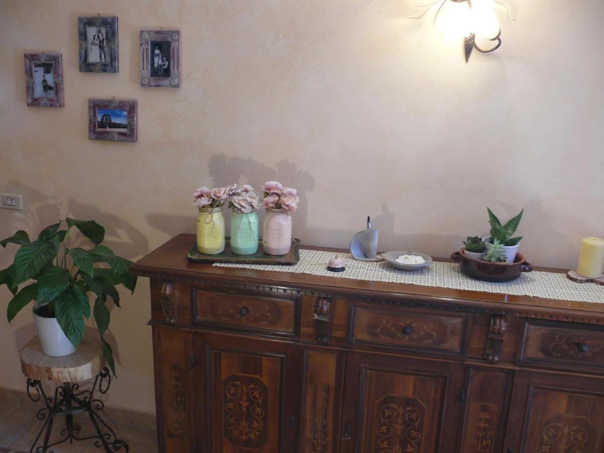 Bed and Breakfast Antica Bottega Di Vinci Exterior foto