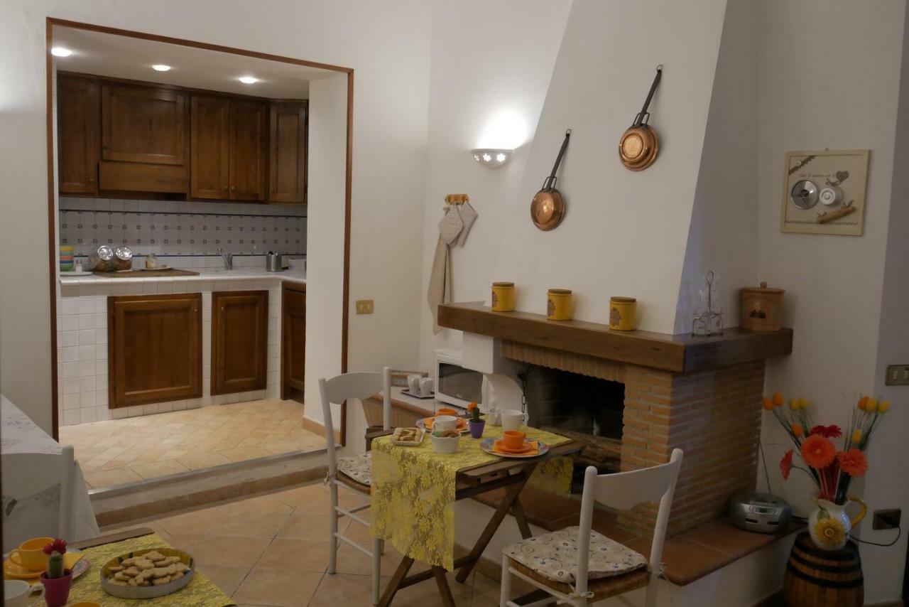 Bed and Breakfast Antica Bottega Di Vinci Exterior foto